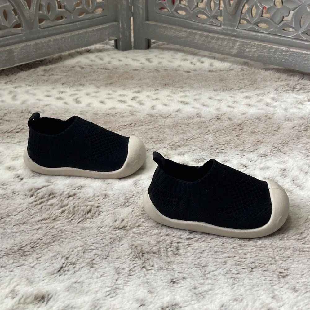 Black mesh water shoes baby boys 9-12 months beach pool party outdoor play